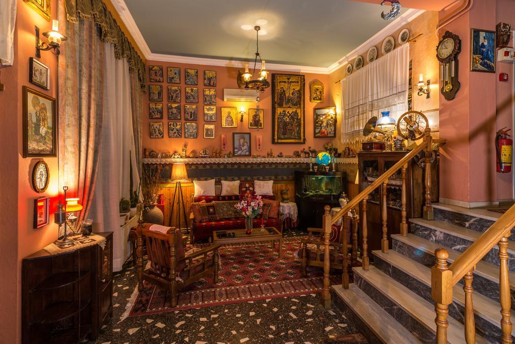 Zozas Guest house